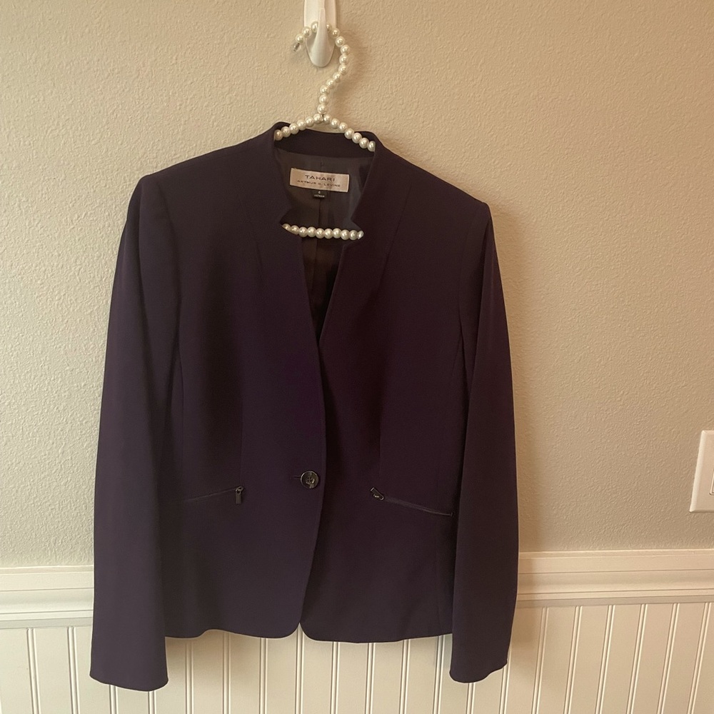 Tahari Plum Blazer Size 6